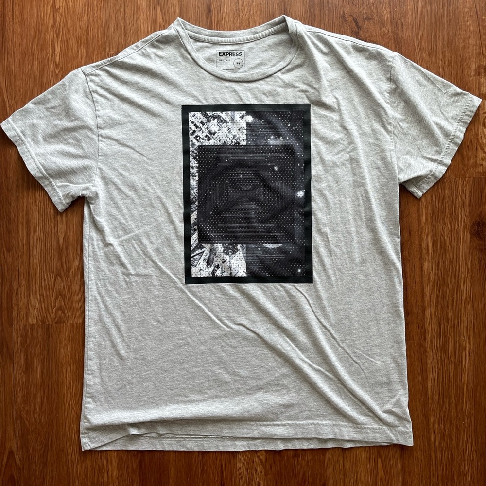 Express Graphic Tee